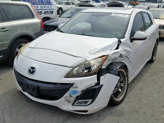 JM1BL1H59A1141294 - 2010 MAZDA 3 S WHITE photo 2