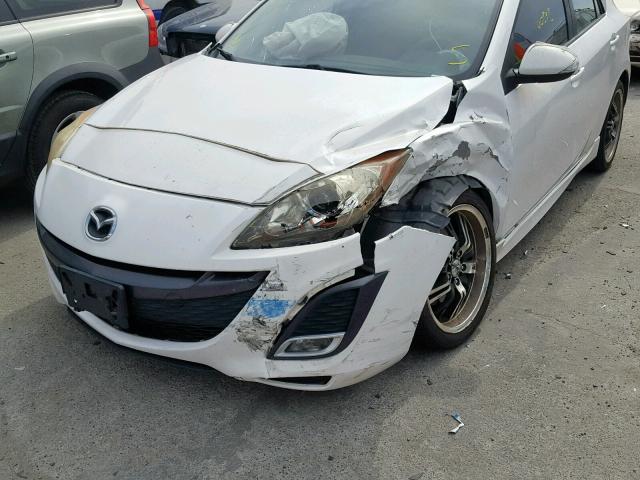 JM1BL1H59A1141294 - 2010 MAZDA 3 S WHITE photo 9