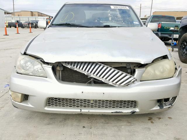 JTHBD192030069040 - 2003 LEXUS IS 300 SILVER photo 9