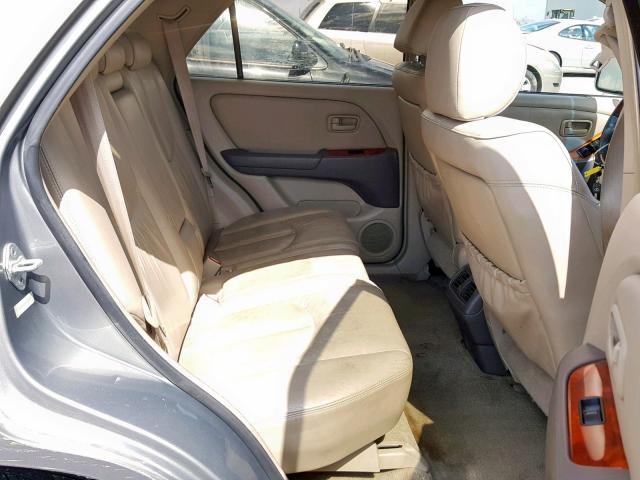 JT6HF10U8Y0140603 - 2000 LEXUS RX 300 SILVER photo 6