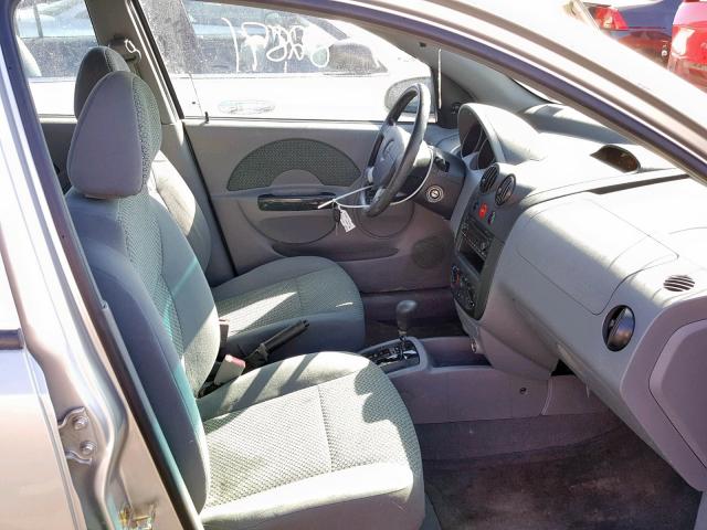 KL1TJ52614B167378 - 2004 CHEVROLET AVEO LS SILVER photo 5