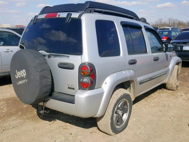 1J4GL38K14W186710 - 2004 JEEP LIBERTY RE SILVER photo 4