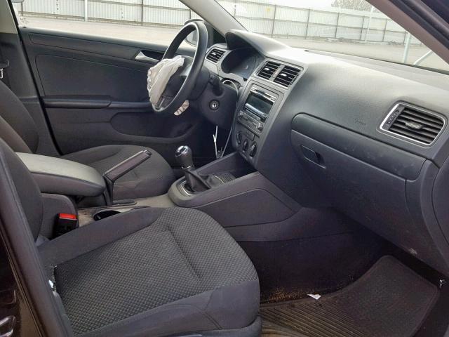 3VW1K7AJXEM390833 - 2014 VOLKSWAGEN JETTA BASE BLACK photo 5