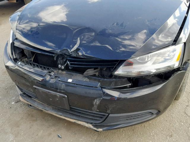 3VW1K7AJXEM390833 - 2014 VOLKSWAGEN JETTA BASE BLACK photo 9