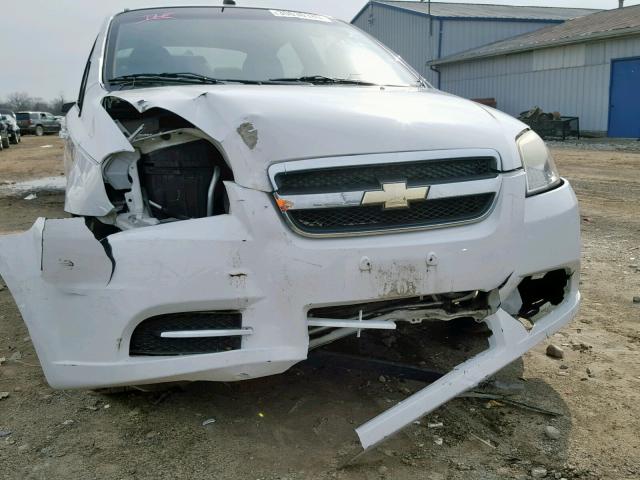 KL1TD5DE2BB193383 - 2011 CHEVROLET AVEO LS WHITE photo 9