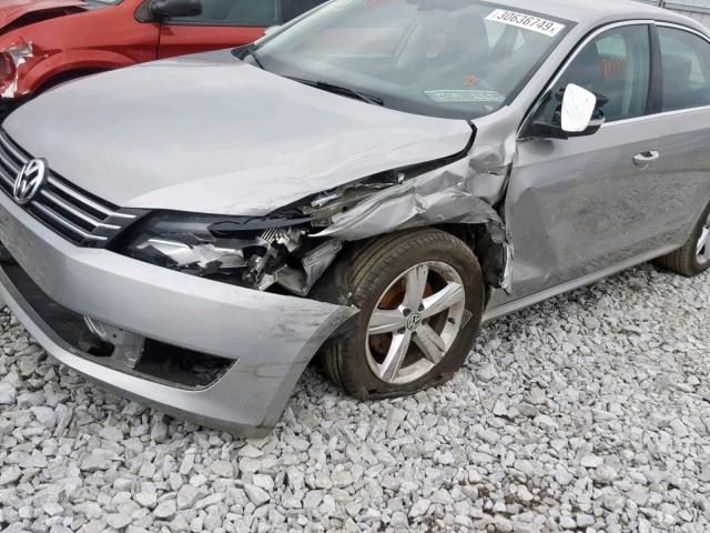 1VWBP7A39DC146758 - 2013 VOLKSWAGEN PASSAT SE SILVER photo 9