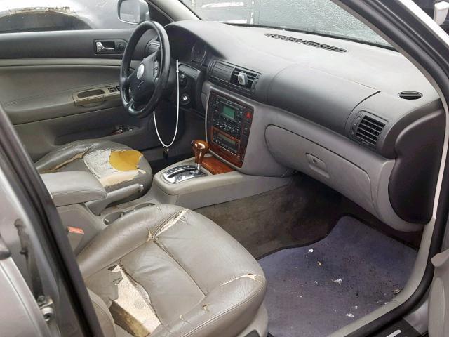 WVWRH63B33P394508 - 2003 VOLKSWAGEN PASSAT GLX 银色 照片 5