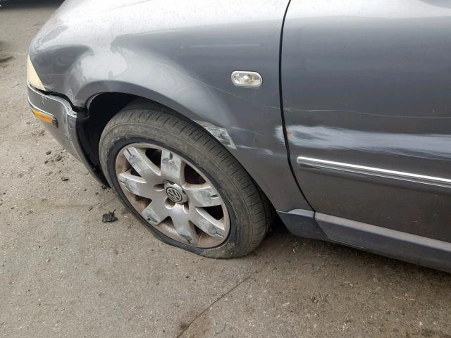 WVWRH63B33P394508 - 2003 VOLKSWAGEN PASSAT GLX 银色 照片 9