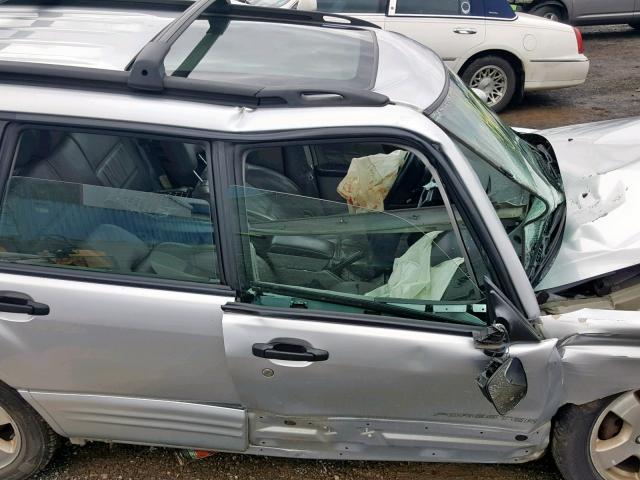 JF1SF65692H710659 - 2002 SUBARU FORESTER S ვერცხლისფერი ფოტო 10