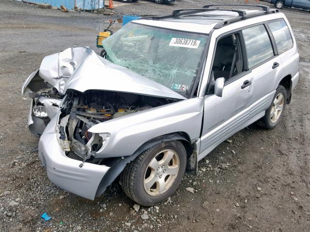 JF1SF65692H710659 - 2002 SUBARU FORESTER S ვერცხლისფერი ფოტო 2