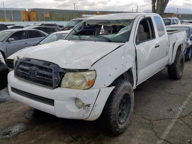 5TETU62N66Z221172 - 2006 TOYOTA TACOMA PRE WHITE photo 2