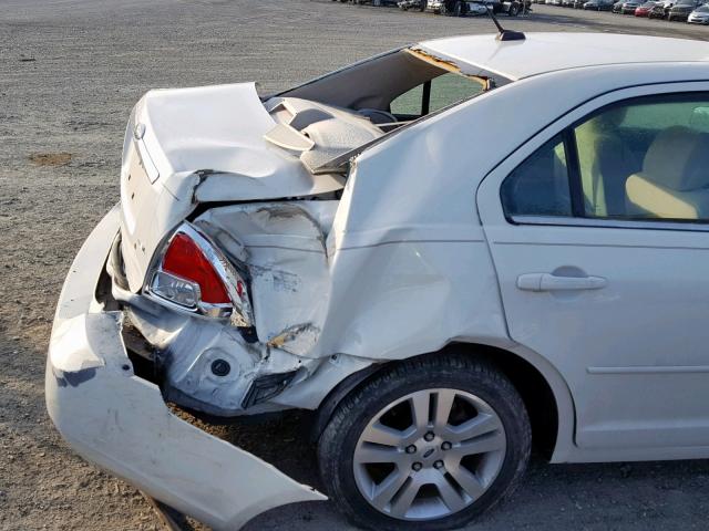 3FAHP08Z58R175749 - 2008 FORD FUSION SEL WHITE photo 9