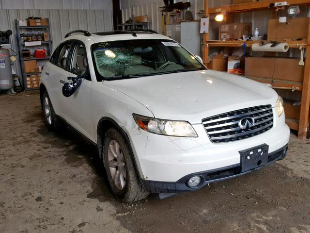 JNRAS08W14X223457 - 2004 INFINITI FX35 WHITE photo 1