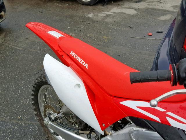 JH2PE0737JK103686 - 2018 HONDA CRF450 R RED photo 6