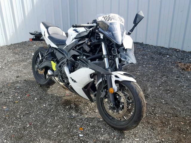 JKAEXEJ11HDA01830 - 2017 KAWASAKI EX650 J WHITE photo 1