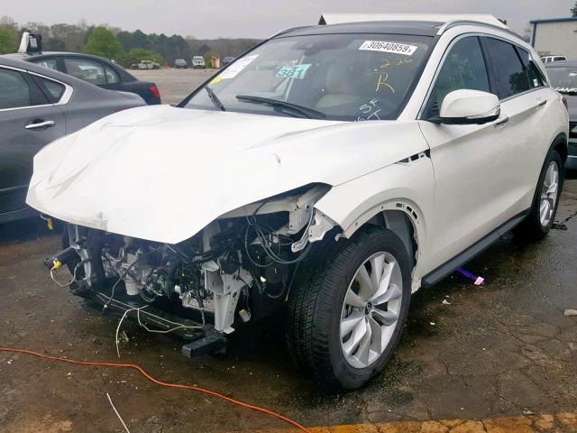 3PCAJ5M39KF107376 - 2019 INFINITI QX50 ESSEN WHITE photo 2