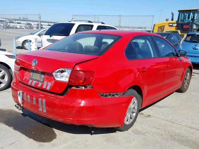 3VW2K7AJ2BM091062 - 2011 VOLKSWAGEN JETTA BASE RED photo 4