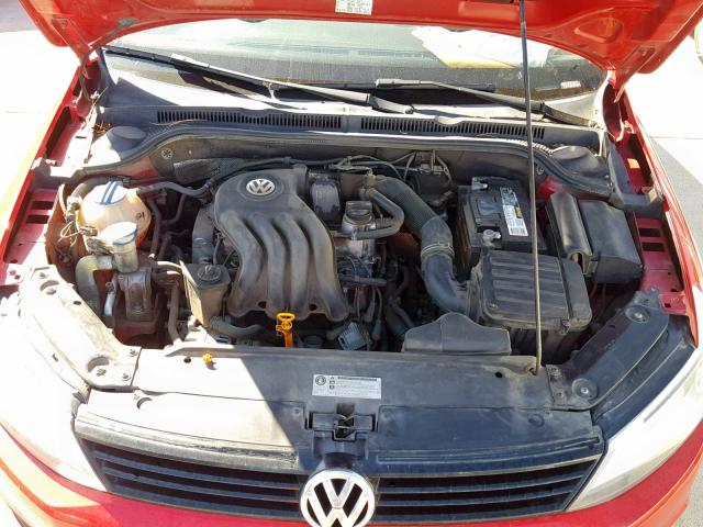 3VW2K7AJ2BM091062 - 2011 VOLKSWAGEN JETTA BASE RED photo 7