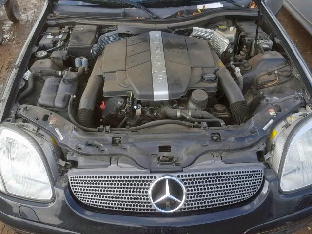 WDBKK65F82F236428 - 2002 MERCEDES-BENZ SLK 320 BLACK photo 7