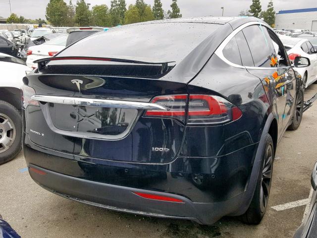 5YJXCAE23JF119993 - 2018 TESLA MODEL X BLACK photo 4