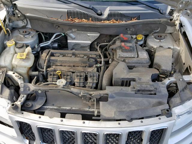 1C4NJCBA0CD556915 - 2012 JEEP COMPASS SP Күміс фото 7