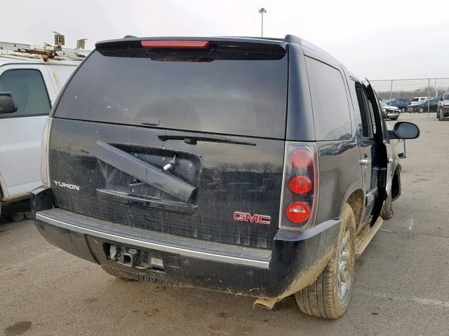 1GKFK638X7J266305 - 2007 GMC YUKON DENA BLACK photo 4