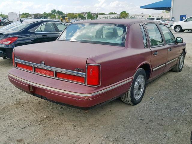 1LNLM82W9VY709239 - 1997 LINCOLN TOWN CAR S RED photo 4