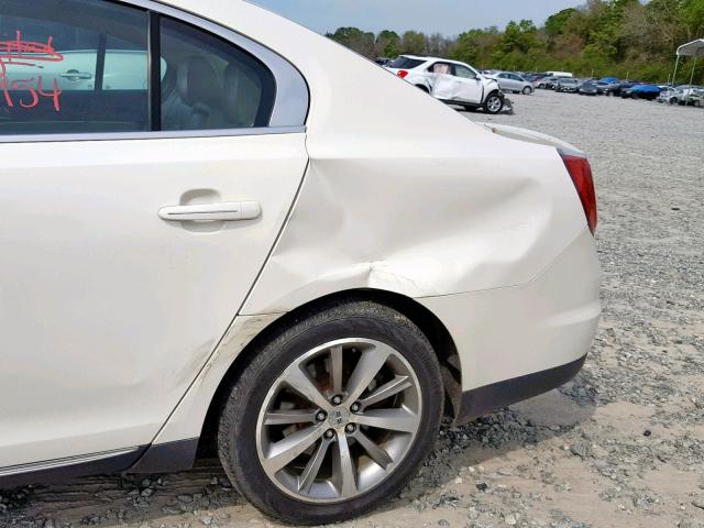 1LNHM94R69G607587 - 2009 LINCOLN MKS WHITE photo 9