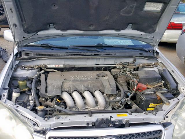 2T1BY30EX5C472802 - 2005 TOYOTA COROLLA XR 银色 照片 7