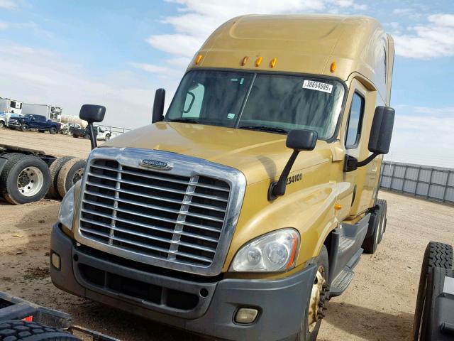 3AKJGLDR0ESFL2087 - 2014 FREIGHTLINER CASCADIA 1 GOLD photo 2