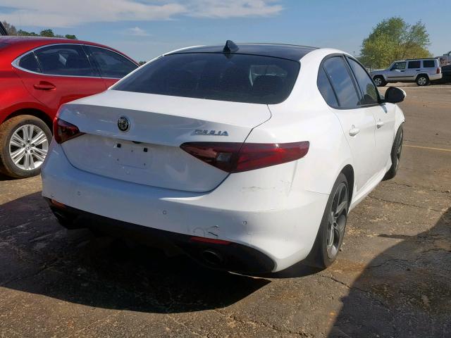 ZARFAEBN5H7531121 - 2017 ALFA ROMEO GIULIA WHITE photo 4