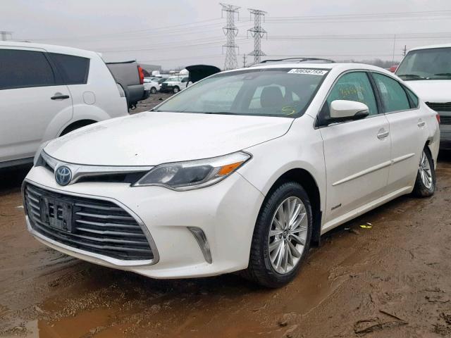 4T1BD1EB9GU048799 - 2016 TOYOTA AVALON HYB WHITE photo 2