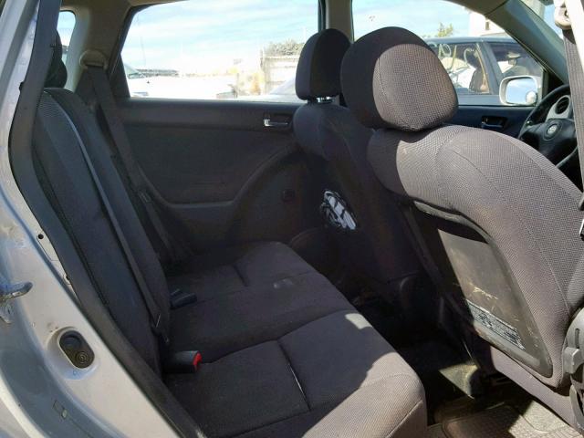 2T1KR32E53C062089 - 2003 TOYOTA MATRIX 银色 照片 6