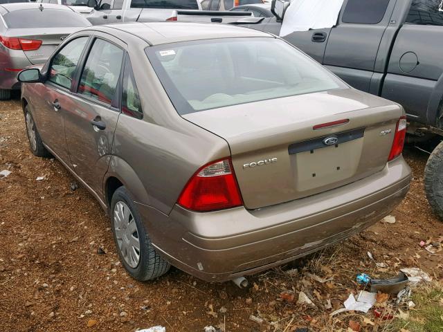 1FAFP34N35W293870 - 2005 FORD FOCUS ZX4 TAN photo 3