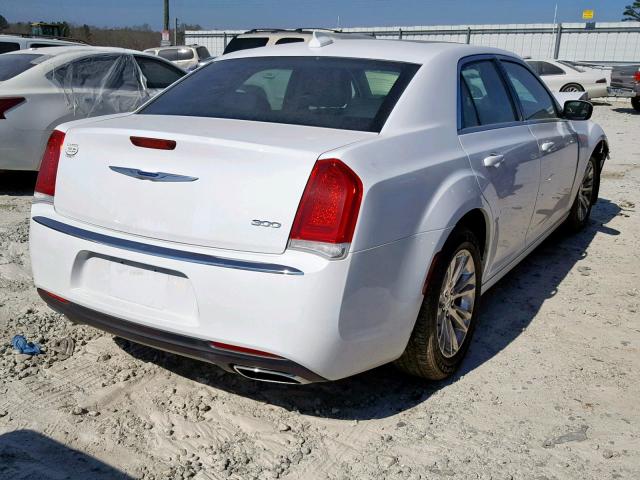 2C3CCAAGXJH177064 - 2018 CHRYSLER 300 TOURIN WHITE photo 4