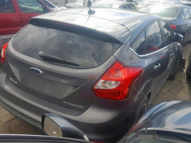 1FAHP3N20CL382212 - 2012 FORD FOCUS TITA SILVER photo 4