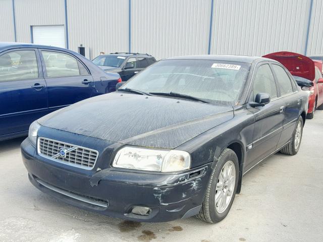 YV1TS592251401974 - 2005 VOLVO S80 2.5T BLACK photo 2