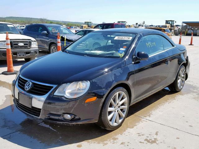 WVWDA71F67V040154 - 2007 VOLKSWAGEN EOS 2.0T S 黑色 照片 2