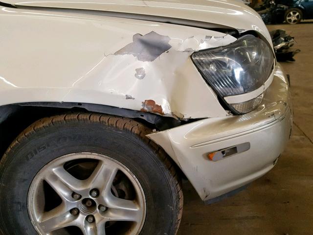 JT6HF10U6X0042393 - 1999 LEXUS RX 300 WHITE photo 9