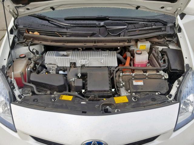 JTDKN3DP8F3067116 - 2015 TOYOTA PRIUS PLUG WHITE photo 7