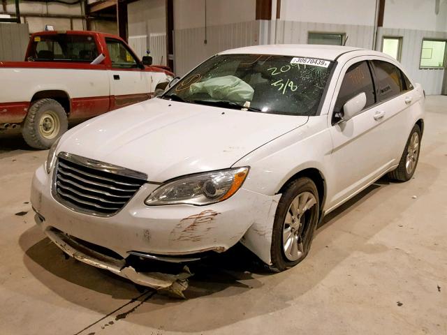 1C3CCBAB6EN142044 - 2014 CHRYSLER 200 LX WHITE photo 2