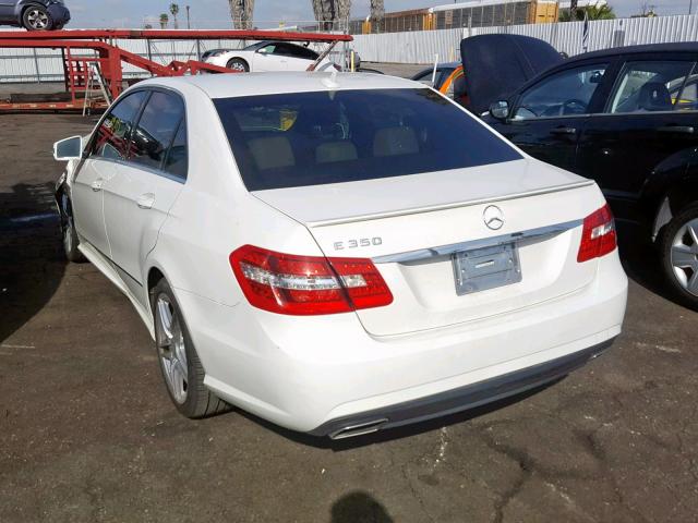 WDDHF5KB0CA592517 - 2012 MERCEDES-BENZ E 350 WHITE photo 3