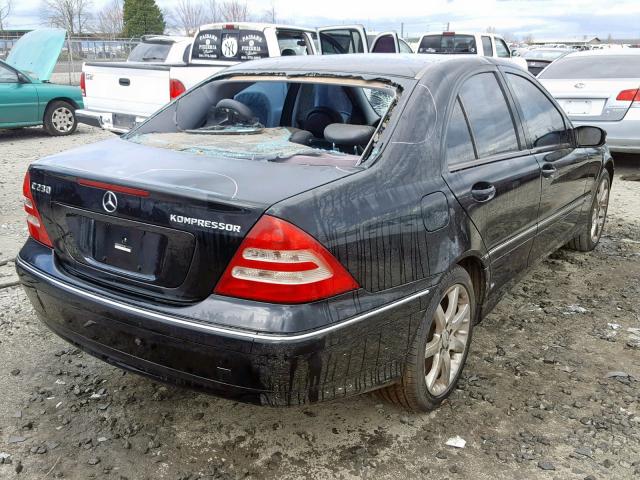 WDBRF40J74F471358 - 2004 MERCEDES-BENZ C 230K SPO BLACK photo 4