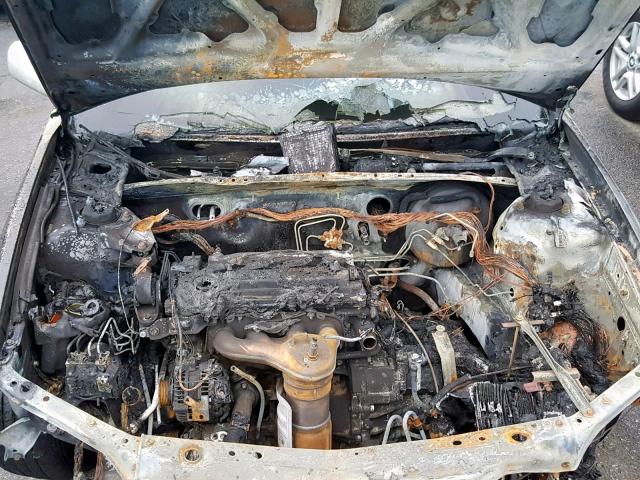 4T1BE32K25U549575 - 2005 TOYOTA CAMRY LE SILVER photo 7