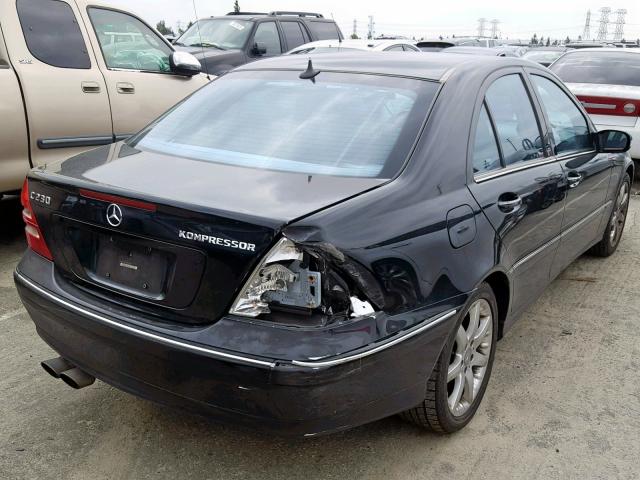 WDBRF40J14F452353 - 2004 MERCEDES-BENZ C 230K SPO BLACK photo 4