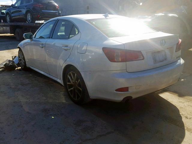 JTHBF5C26B5130600 - 2011 LEXUS IS 250 WHITE photo 3