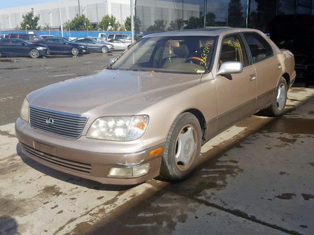 JT8BH28F7W0128118 - 1998 LEXUS LS 400 GOLD photo 2