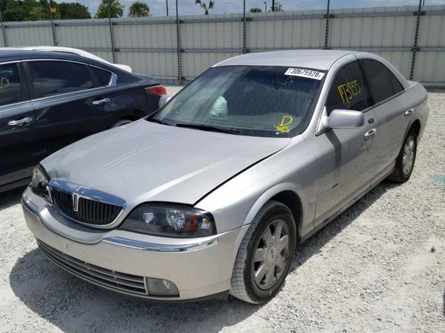 1LNHM86S94Y648583 - 2004 LINCOLN LS فضي صورة 2