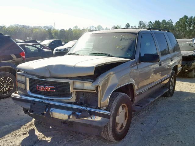 1GKEK13R0XJ726868 - 1999 GMC YUKON TAN photo 2