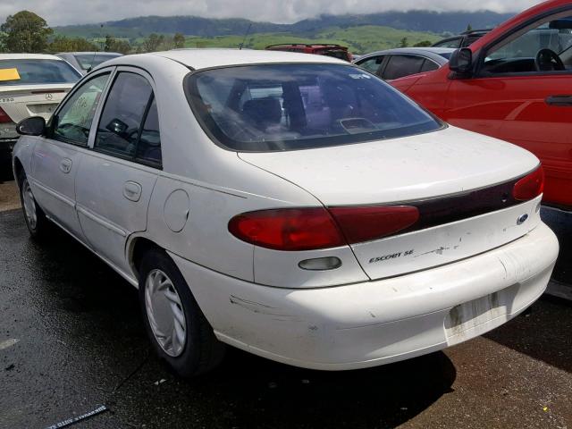 1FAFP13P4WW320485 - 1998 FORD ESCORT SE WHITE photo 3